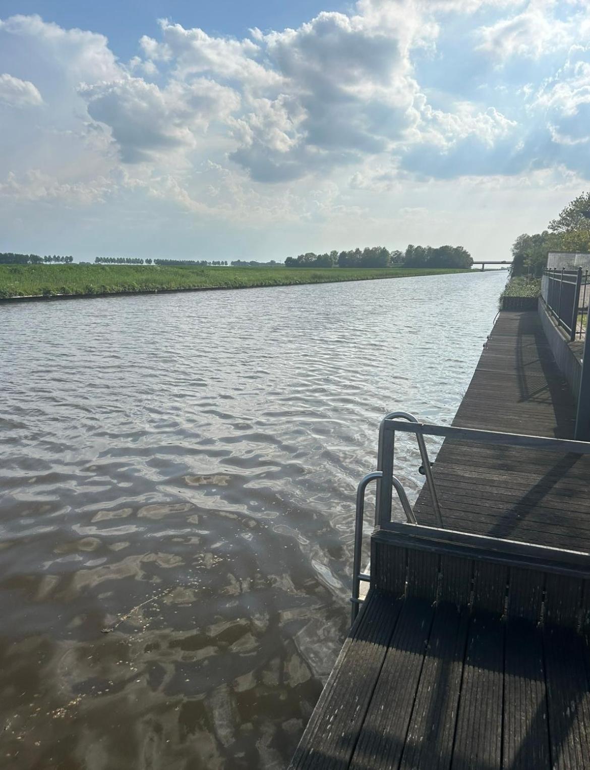 B&B Noordoostpolder Emmeloord Eksteriør bilde